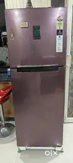 Samsung Double Door REFRIGERATOR. 324 Liters