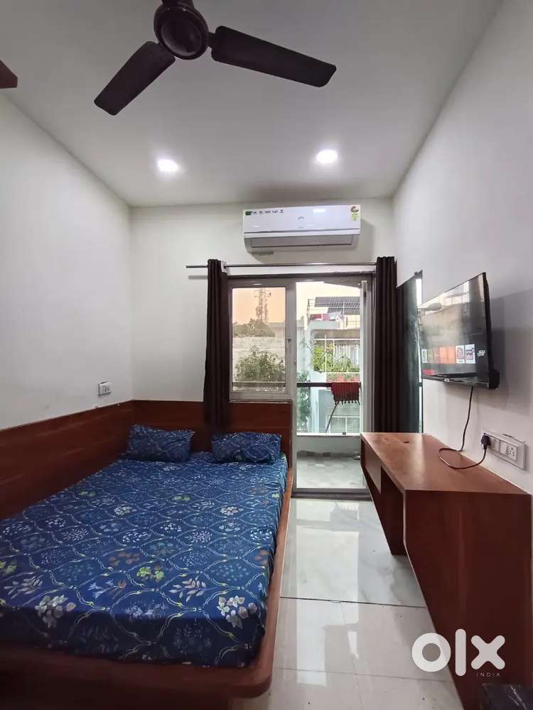 Zero Brokerage !! Fully furnished 1 RK flat in Vijay nagar 54 & 74