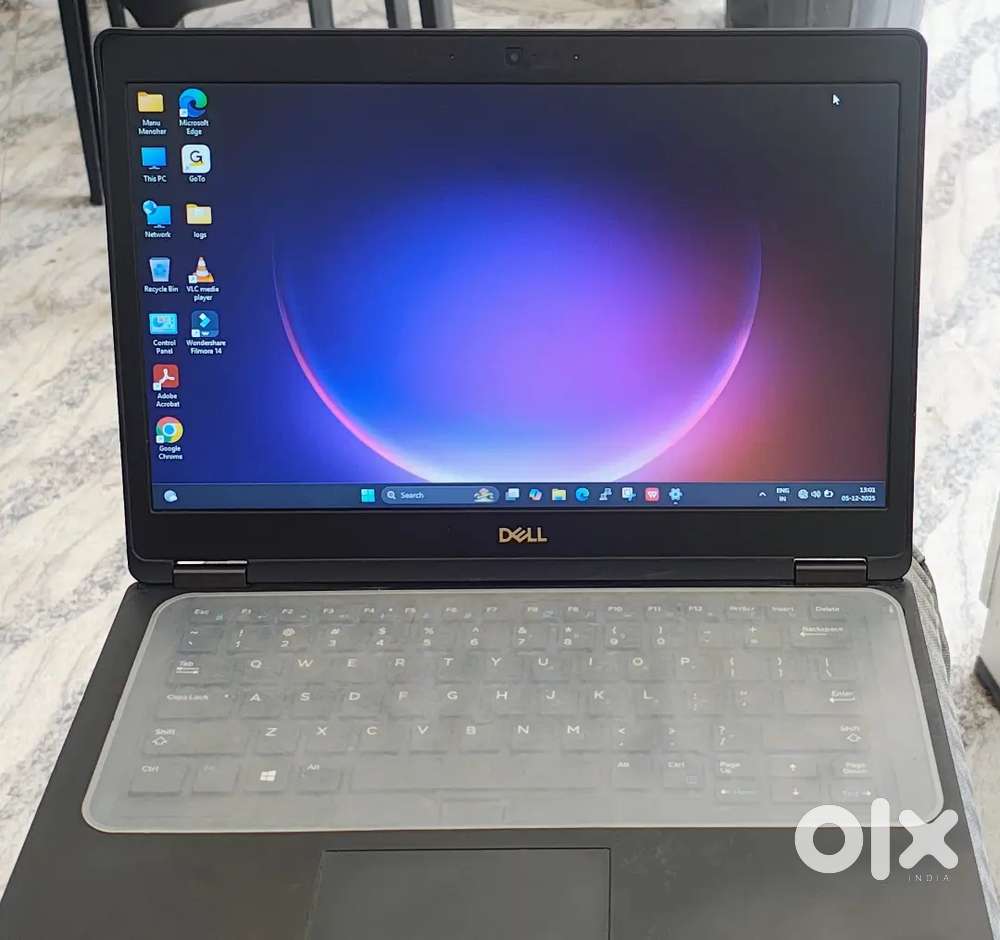 Dell Laptop_Desktop Lovloqs_Version-Windows 11 pro_inter core i5.