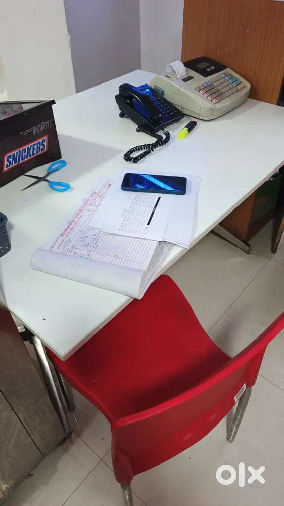 Bartan dhone ke liye staff chahiye