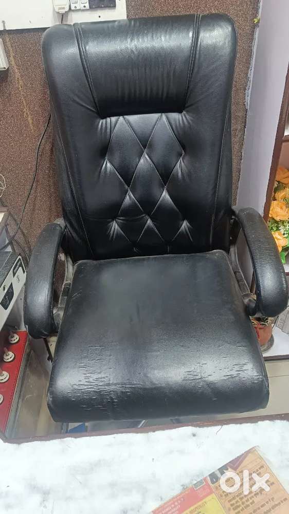 Chir for sell very good condition