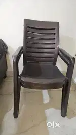Nilkamal plastic chair for Living room with Arm