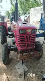 Mahindra 275