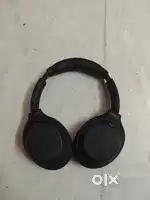 Sony WH-1000XM4 Headphones with Case