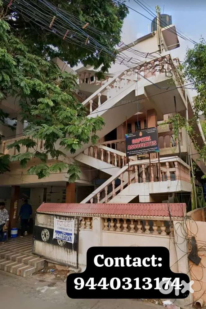 700 & 1300 Sq Ft Near Benz Circle