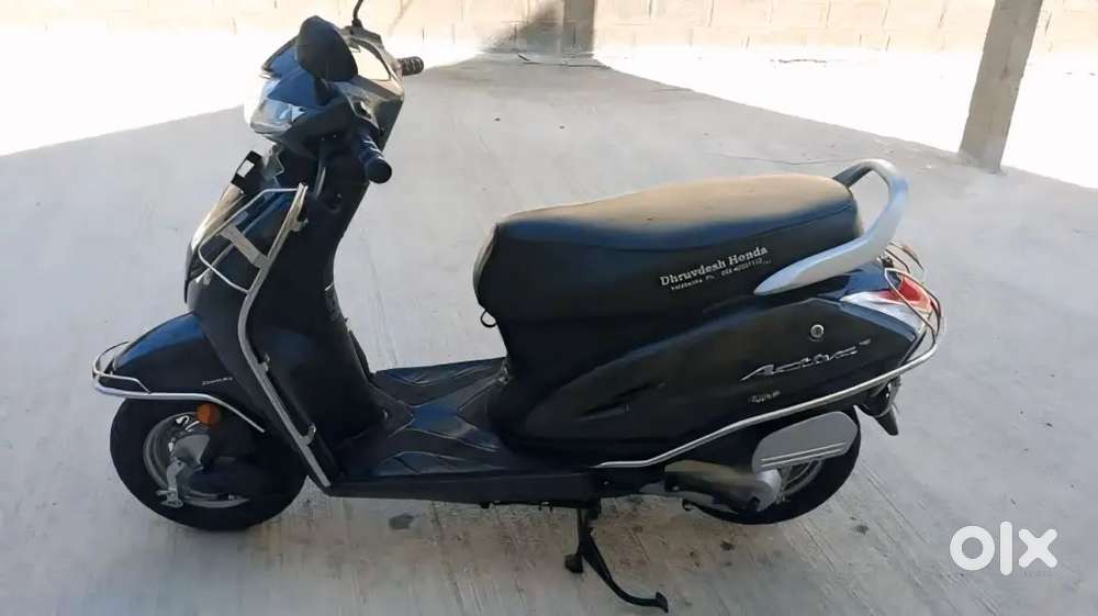 I will sell bike Honda Activa 4G model is 2017 very nice looking