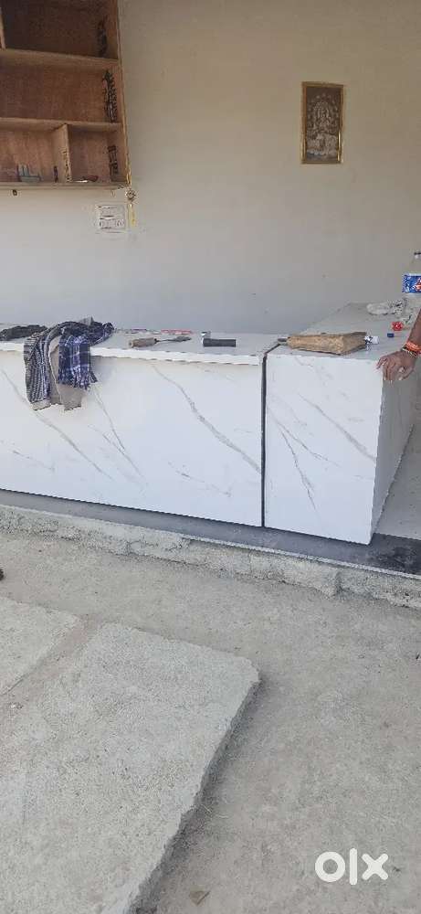 Resturent ke liye need h