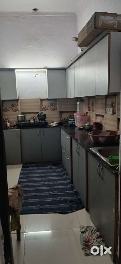 Renting out my 2 room set with kitchen and Bathroom