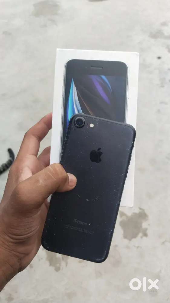 Iphone 7 128gb black colour