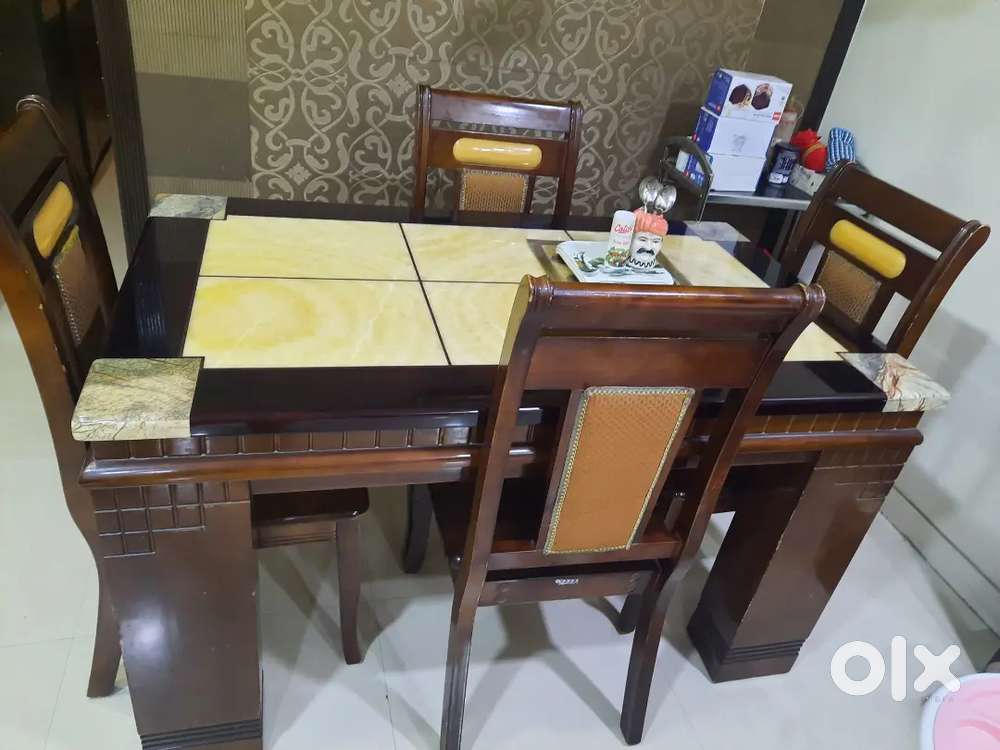 Dinning table