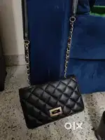 4 Handbags Good condition