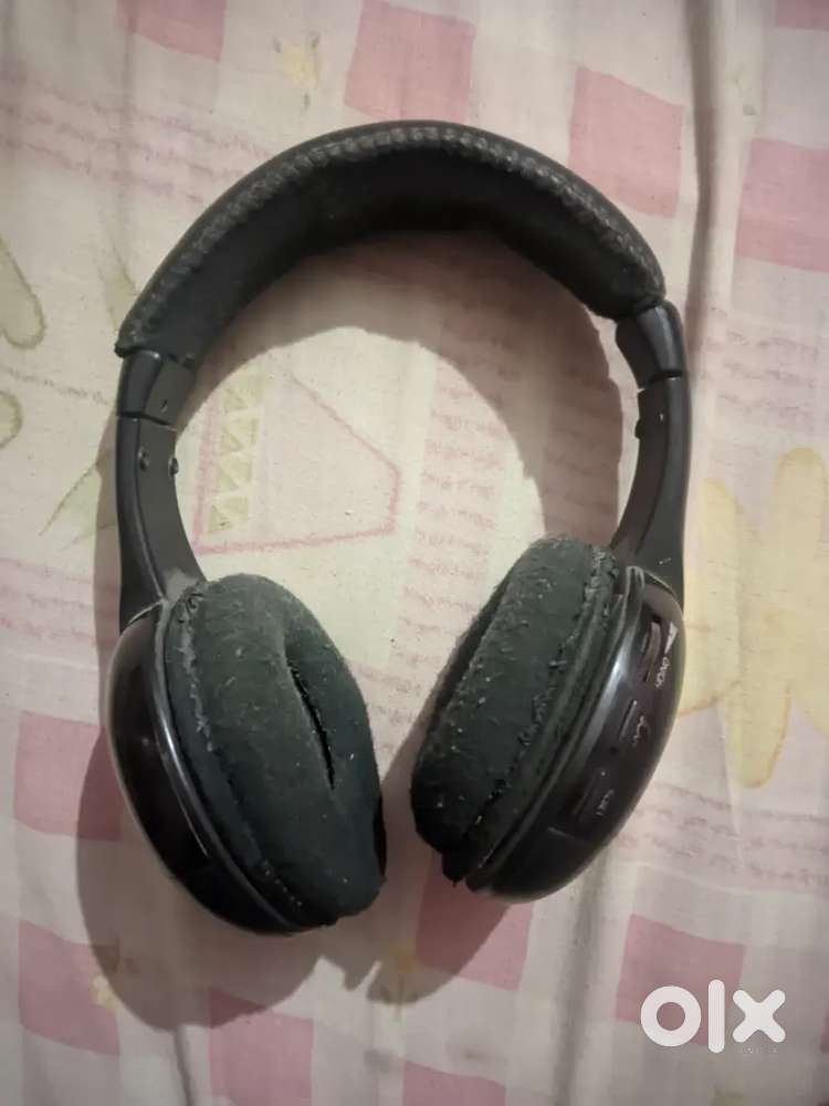 Affordable headphones of intex