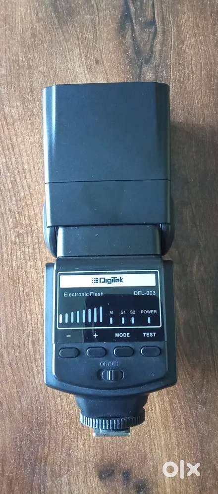Digitek flash light