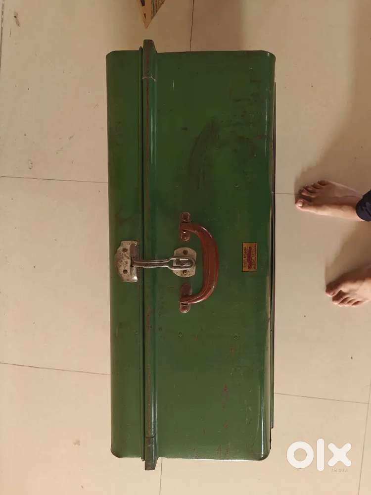 Iron Storage Peti/Trunk