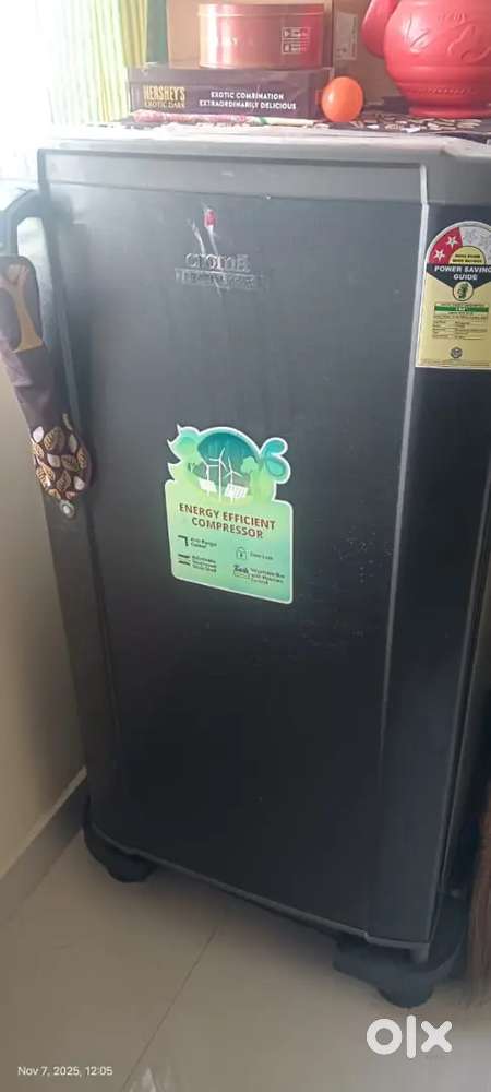 Company ( croma)Good condition new fridge  Good working