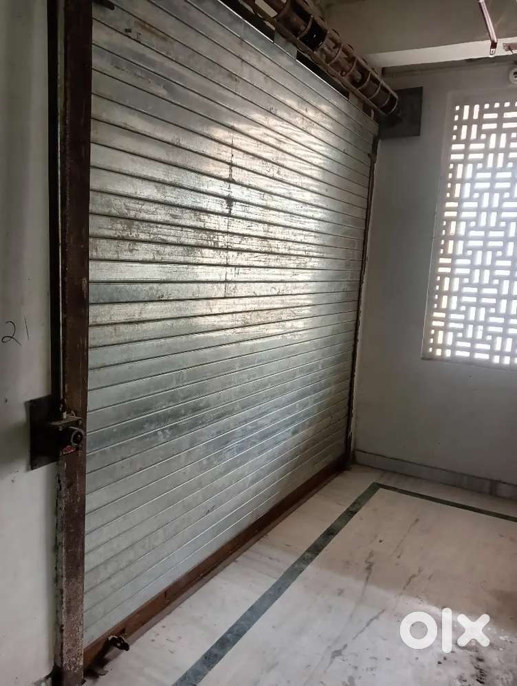 240 sqare fit ideal for office space ,shop,clinic etc.