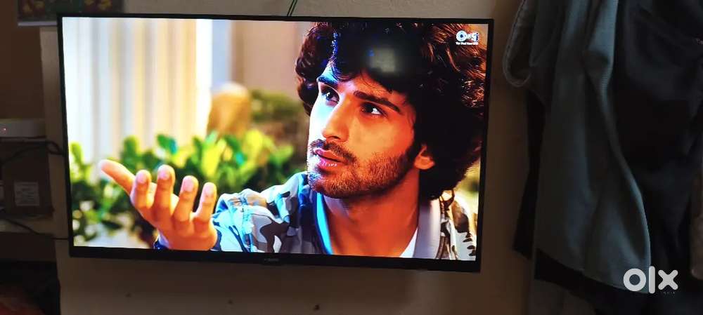 MI 32 inches Smart TV no repair no scratches