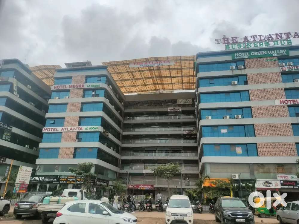 1st Floor, THE ATLANTA BUSINESS HUB, Nana Chiloda Circle.
