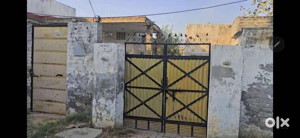 14 marle plot,gali no 5,daman singh road