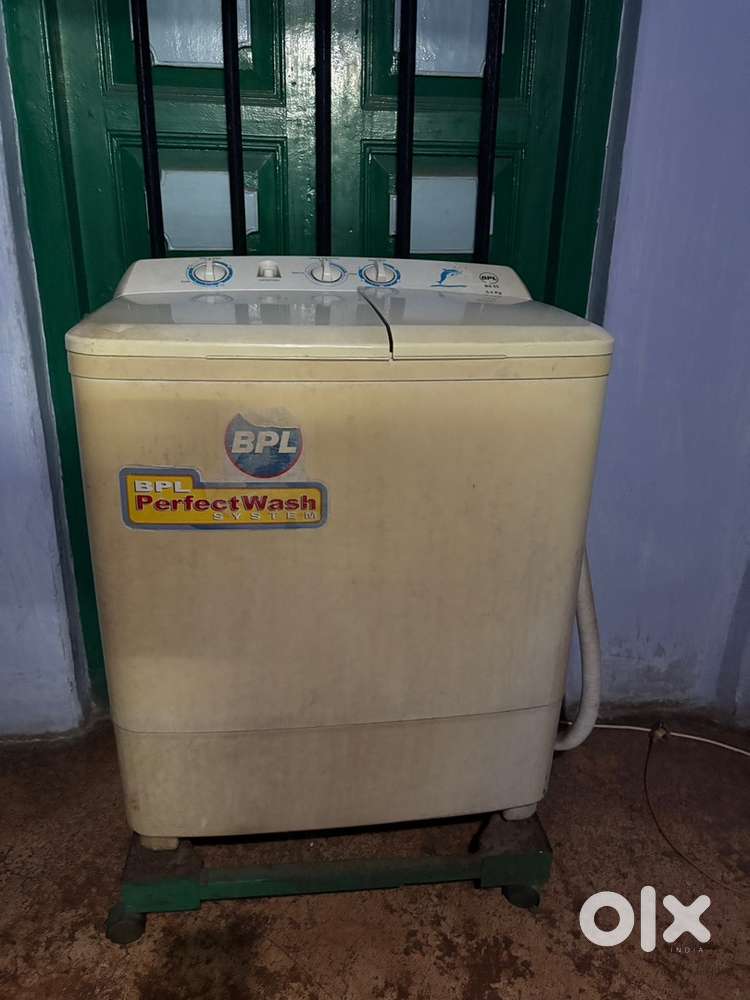 Semi auto washing machine