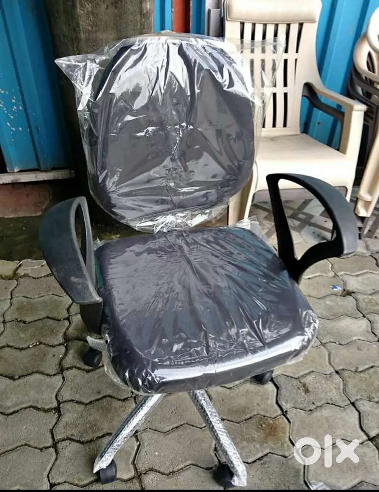 Office Chairs or Revolving Chairs or Boss Chairs Brand New