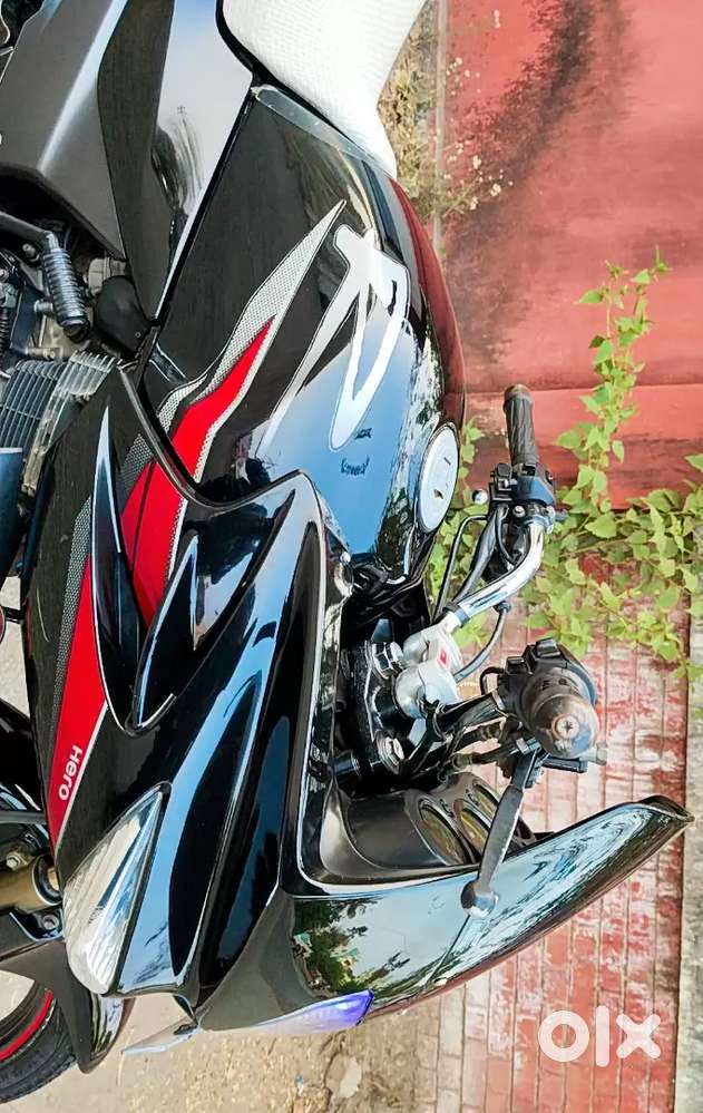 Karizma R Black Limited