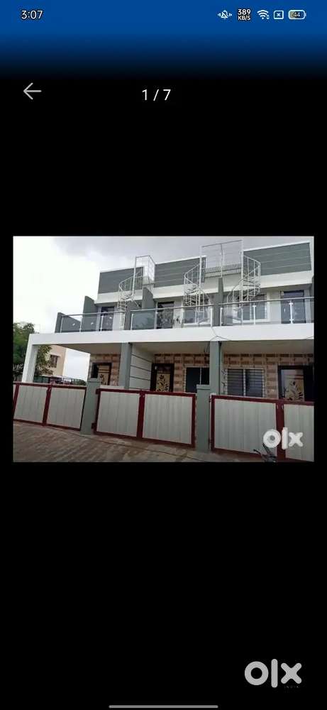 रो हाऊस बंगला.कॉर्नर - मागे व पुढे 5 फूट जागा,कार पार्किंग.