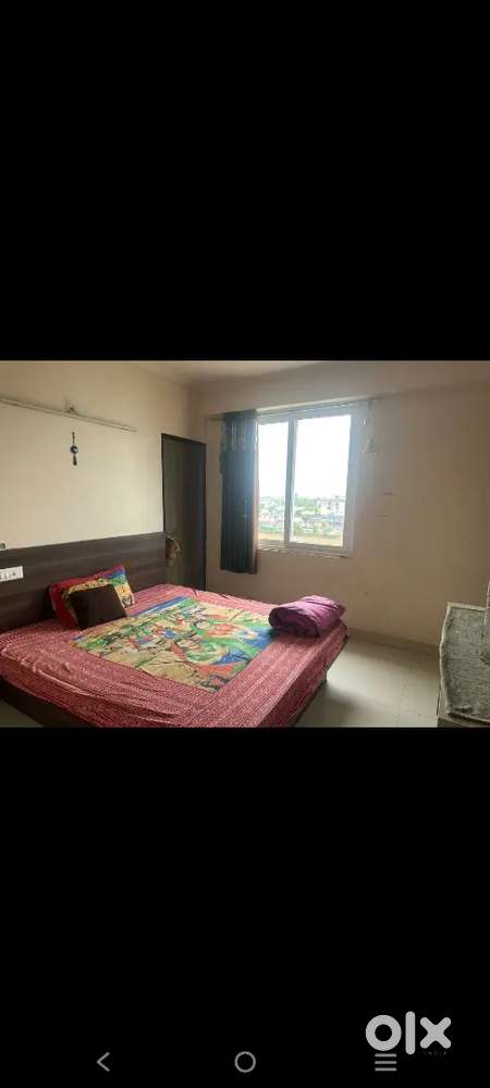 Female flatmate required in 2bhk fully furnished flat