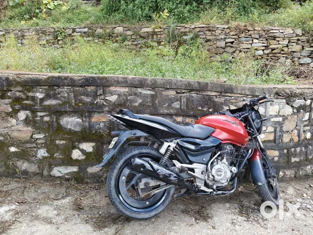 Pulsar 150