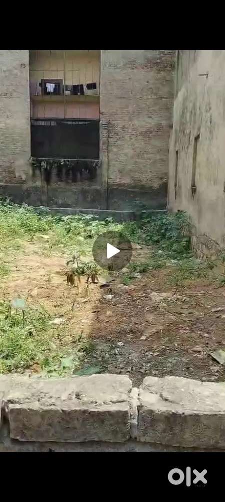 गंगा जमुना पेट्रोल पंप के सामने संतोष नगर में जेडीए अप्रूव्ड प्लॉट