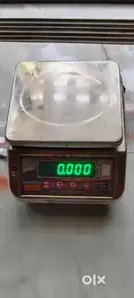 Weight Scale Only 4 Months Old Bill & All Papers Available.