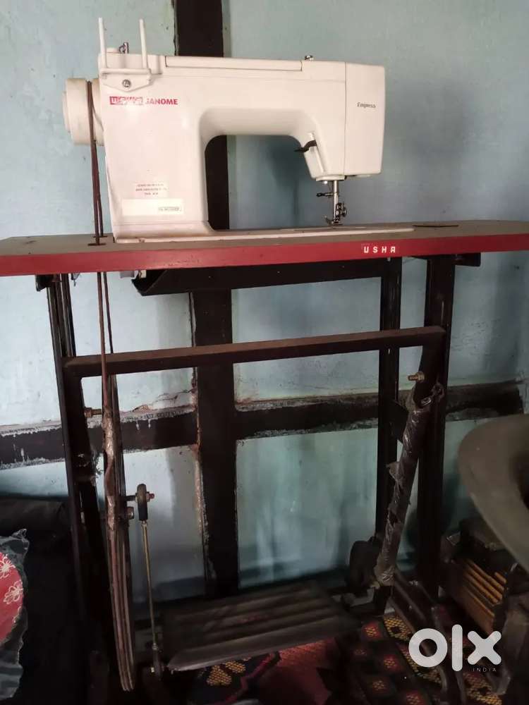 Usha Janome Empress Sewing Machine Brand New Condition,