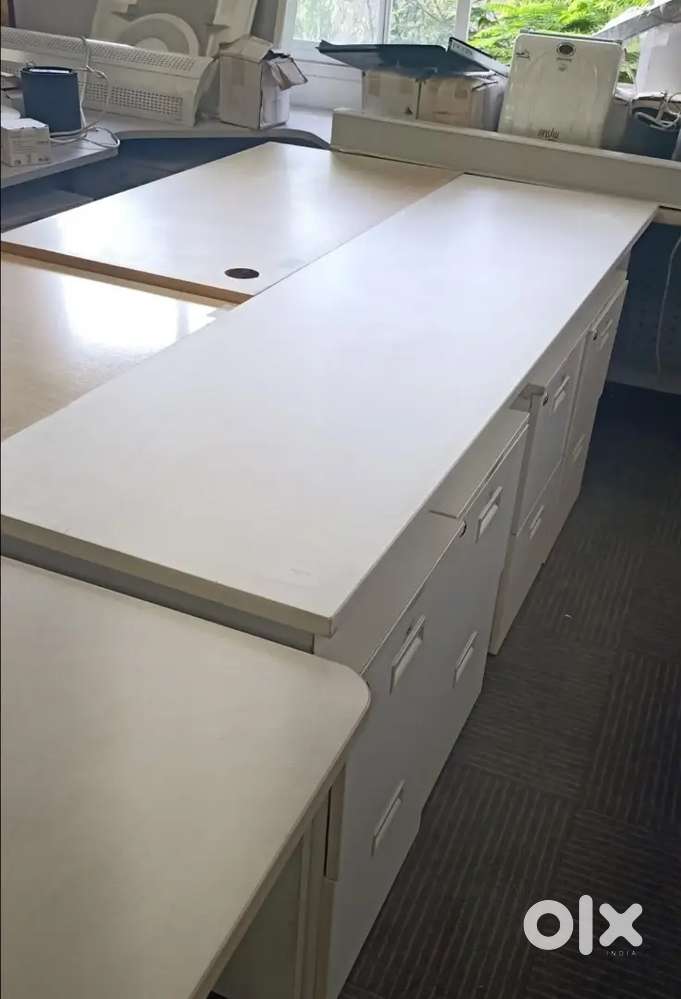 7'*2' Workstation Office Table for 3 people