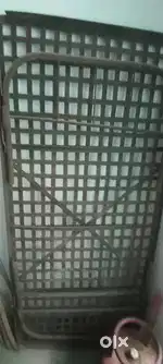 लोहे का पलग बेचना hai