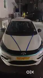 Weekdays driving weekend holiday