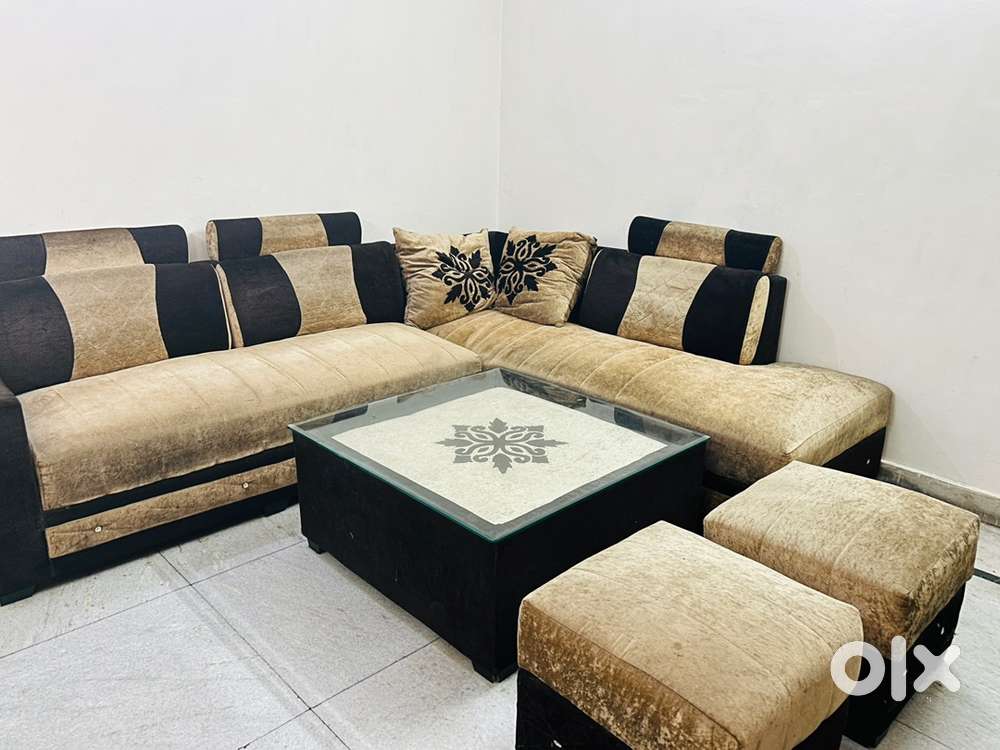 4 years old sofa set
