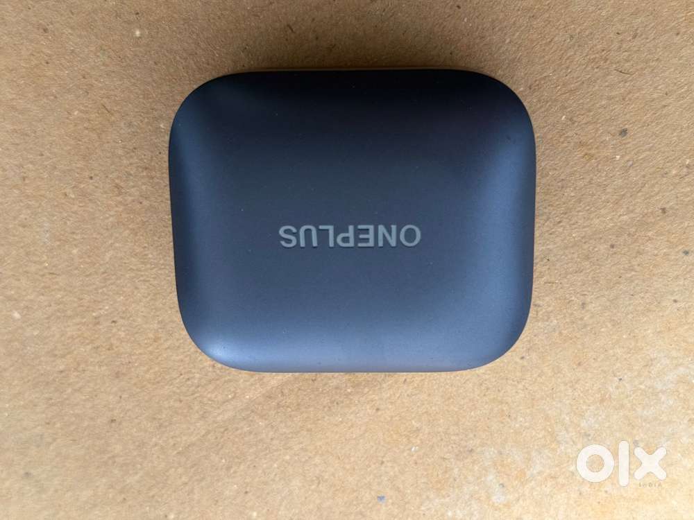 Oneplus Buds 3 Case Only(Still Under Warranty With Bill, 5 Months Old)