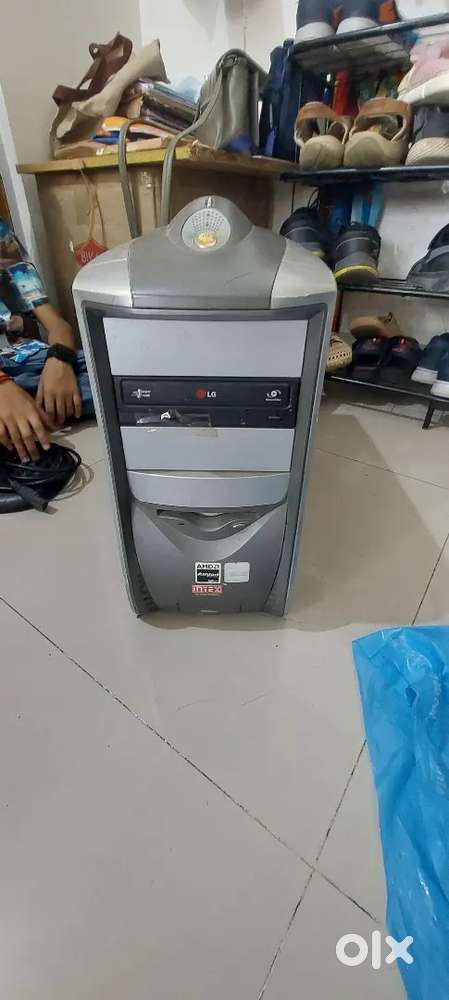 Computer CPU with DVD writer