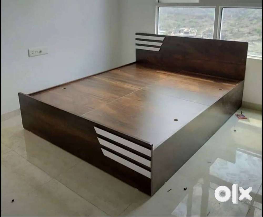 CLASSY NON STORAGE QUEEN SIZE WOODEN BED WITH FREE DELIVEREY