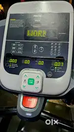 PRECOR USA TRADEMILL