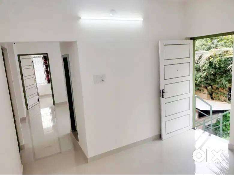 Semi-furnished 2-BHK house car parking 1st floor rent near Vanchiyoor