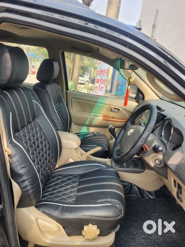 Toyota Fortuner 2011 Diesel 102000 know Km Driven