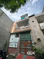 For sale 90gaj three floors