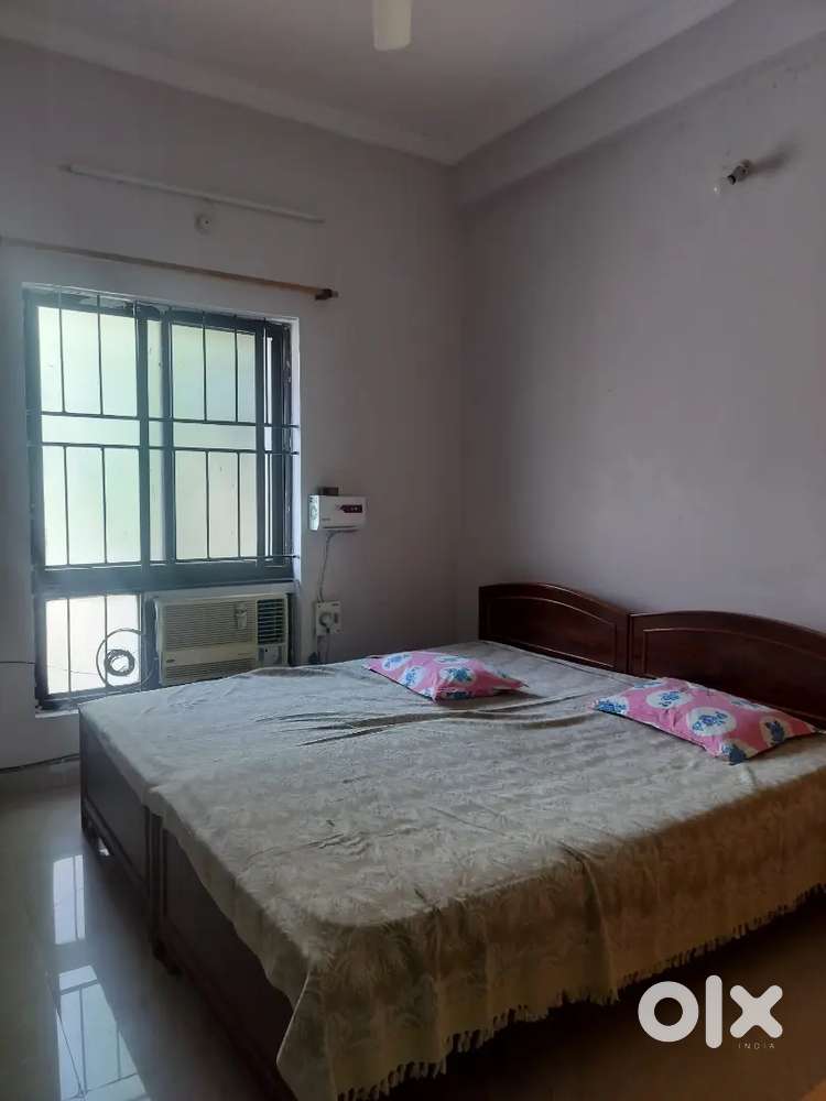 1 room  for rent in Amar nath colony semi furnished Kolar road Bhopal