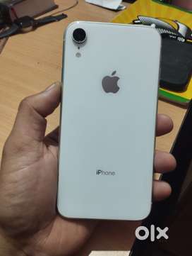 Apple Iphone Xr with battery health 75%+