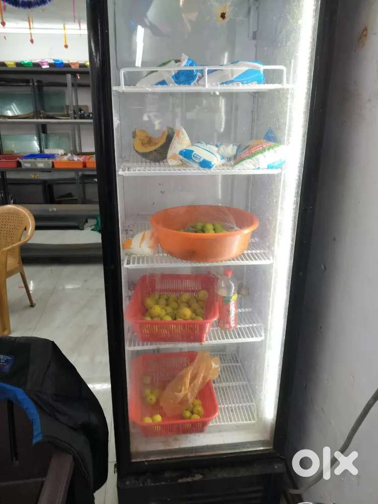 Commercial cooler