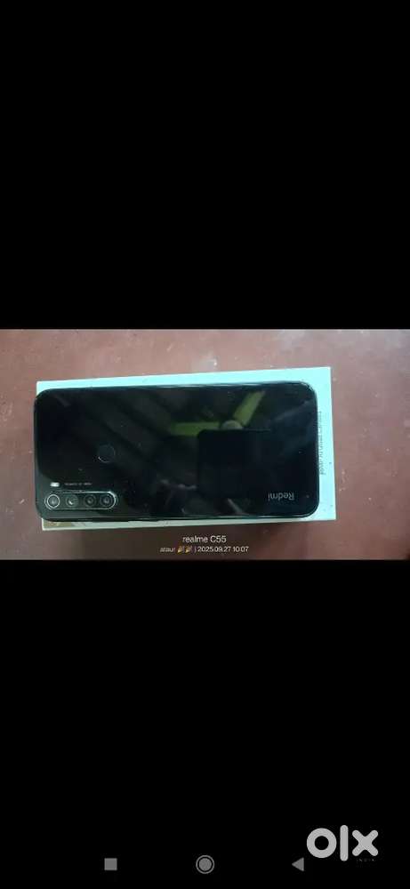 Note 8.     Box charger available