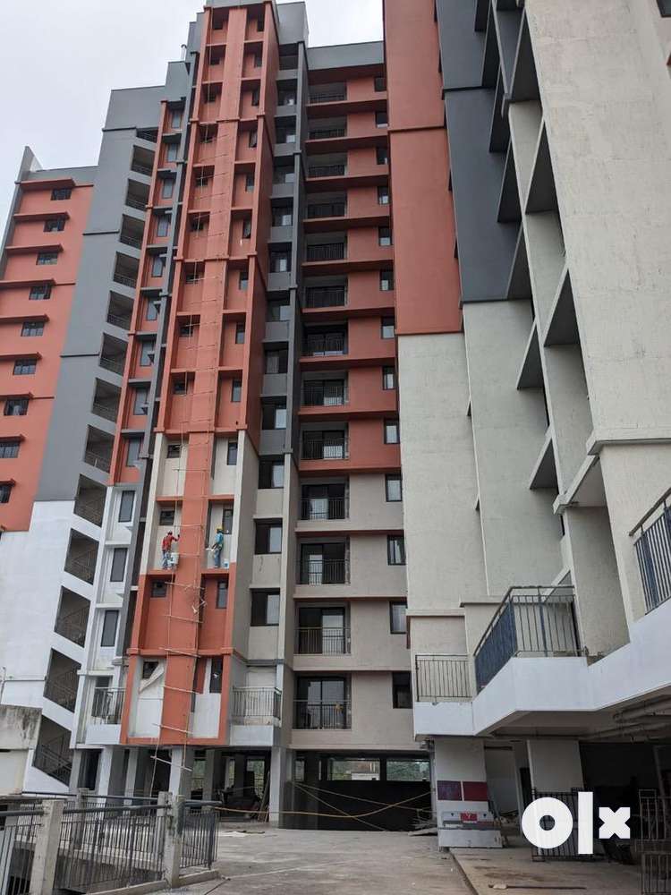 3 bhk new apartment ready to move