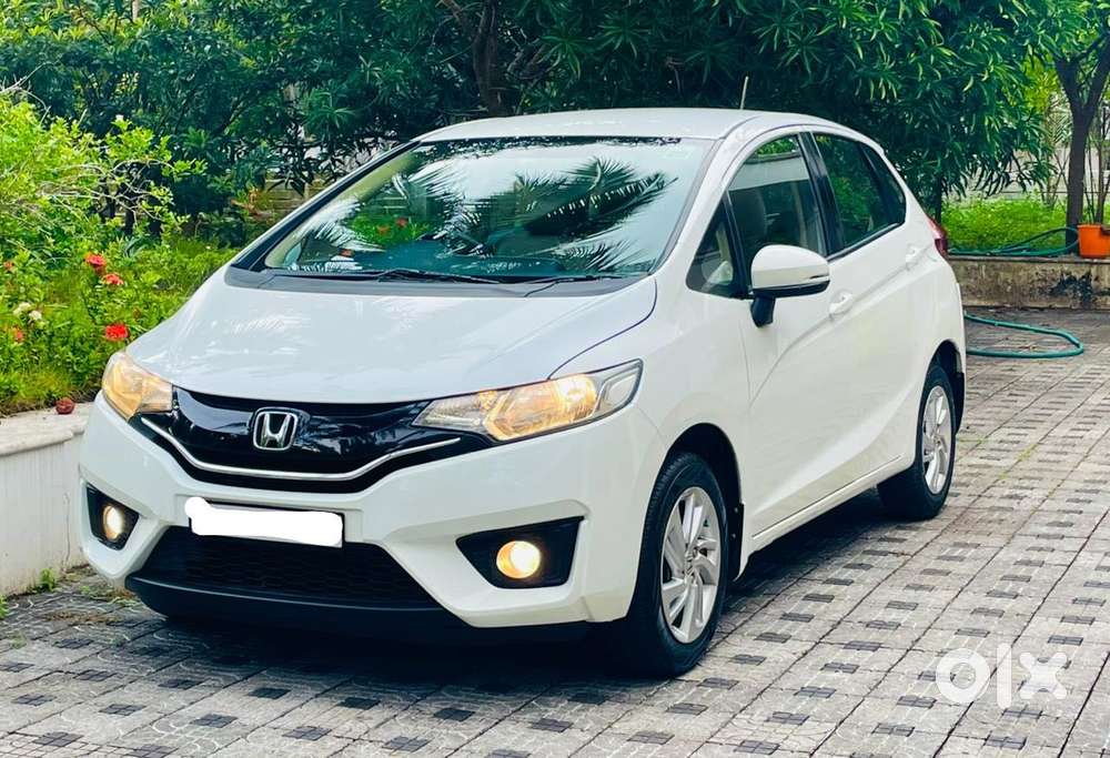 Honda Jazz V MT Privilege, 2015, Petrol