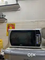 Microwave in a good condition.